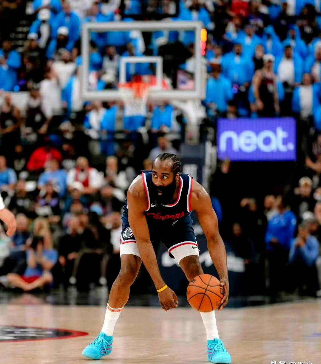 九游体育-哈登在瑞士队比赛中惊险取胜，突破纪录引发热议！的简单介绍